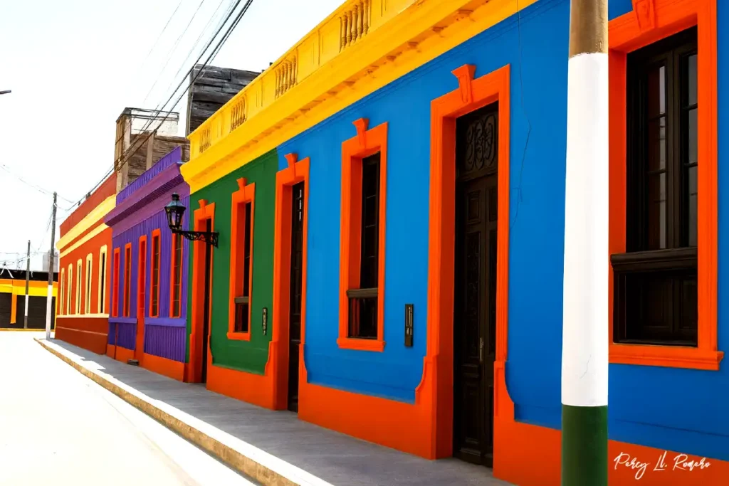 Chucuito, pintoresco barrio chalaco con coloridas fachadas y tradición pesquera, parte del turismo en Callao.