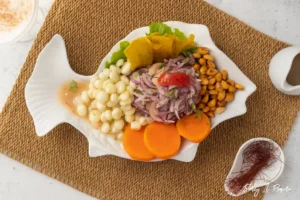 Ceviche plato típico peruano