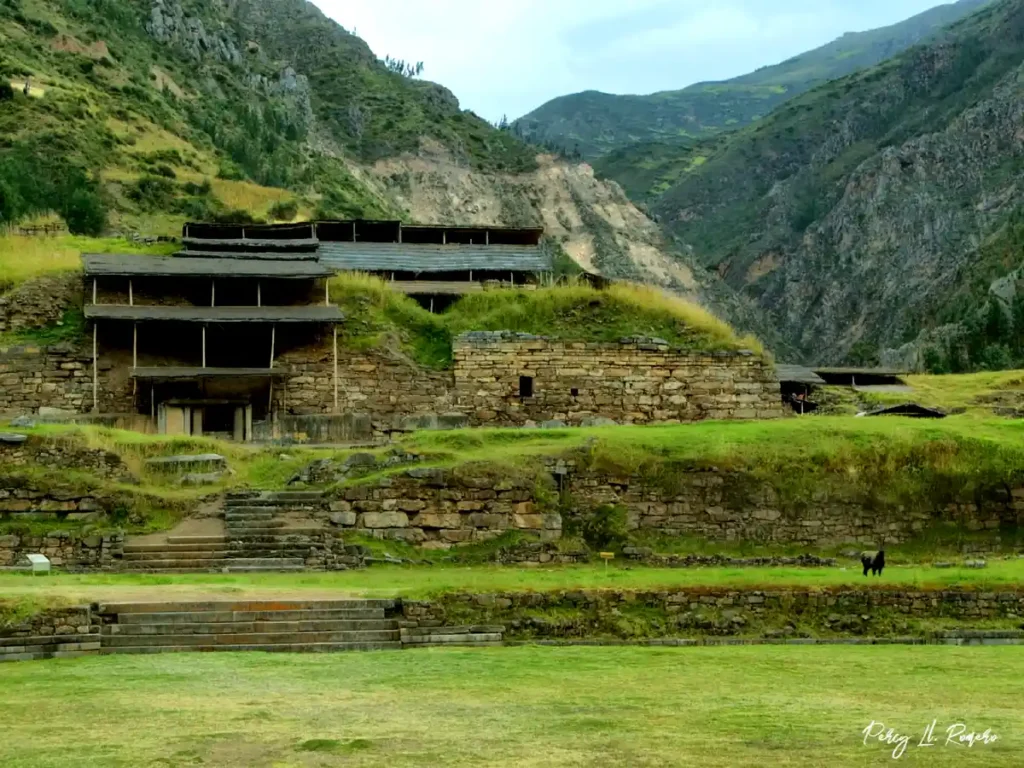 El complejo arqueológico de Chavín de Huántar en Áncash es uno de las zonas turísticas de la sierra peruana