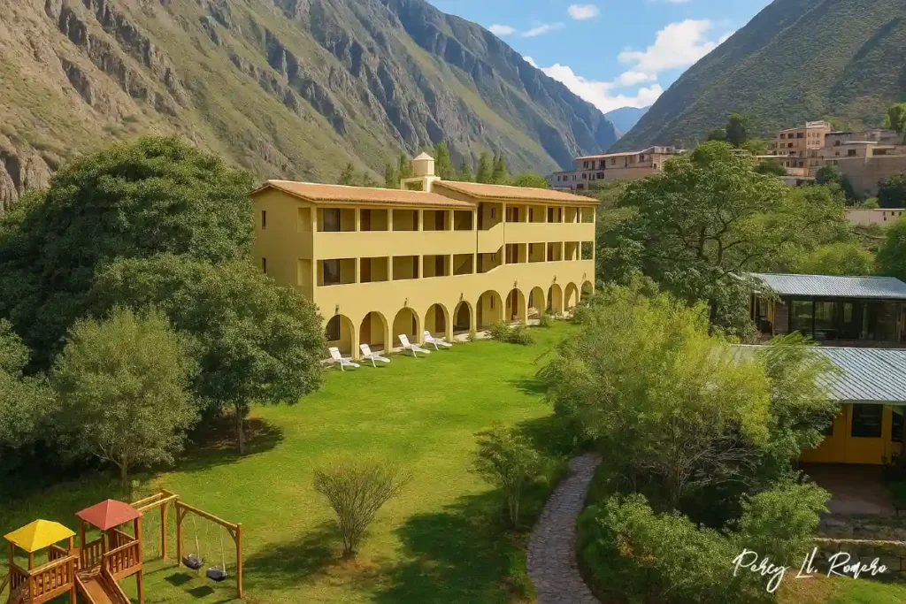 Vista panorámica de hoteles y hospedajes en Churín rodeados de montañas y naturaleza