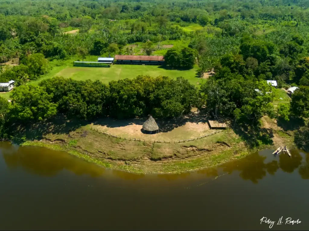 Las playas fluviales forman parte de los paisajes de la selva peruana