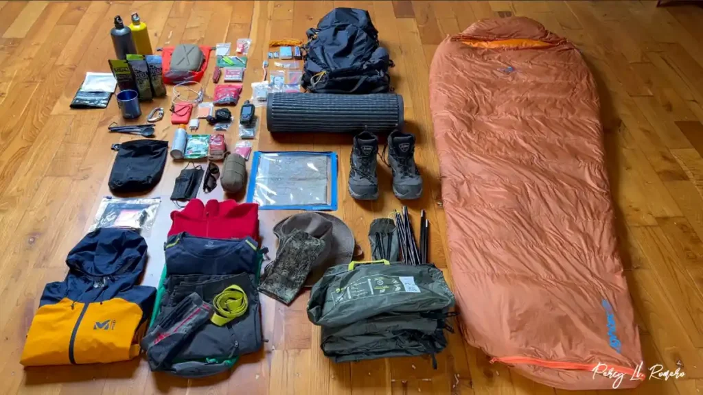 Equipamiento recomendado para trekking en los andes peruanos