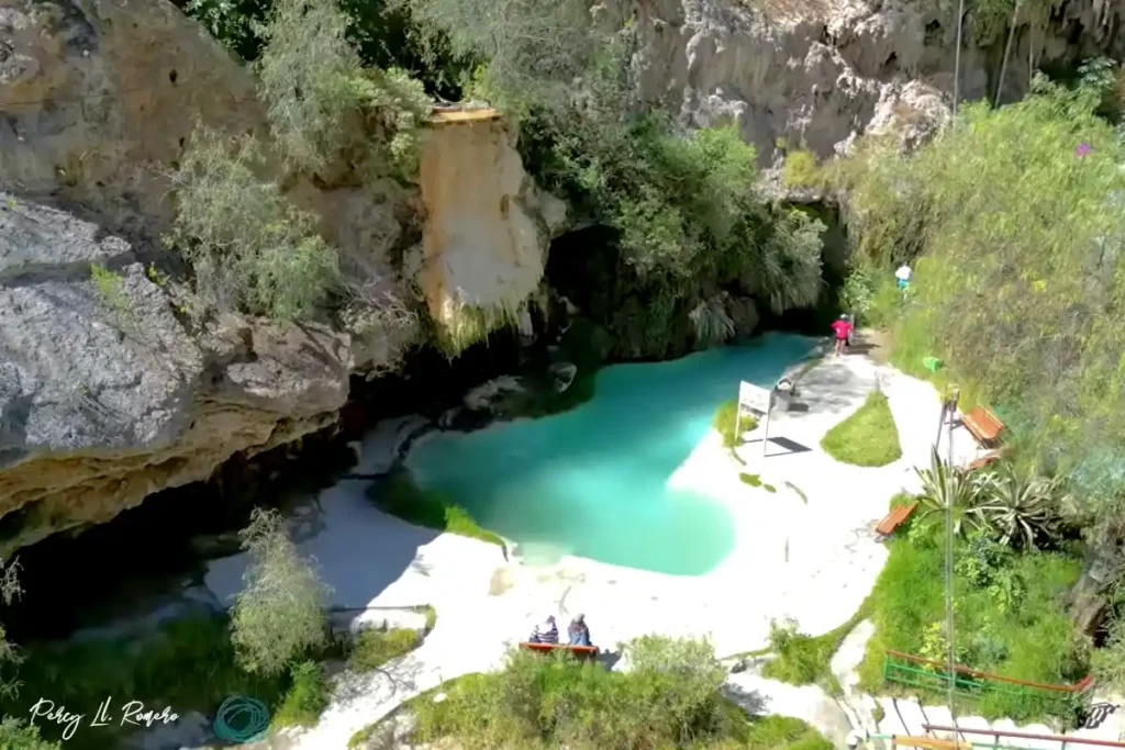 Baños termales de churín mamahuarmi